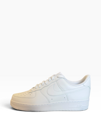 Nike air force 1 triple white