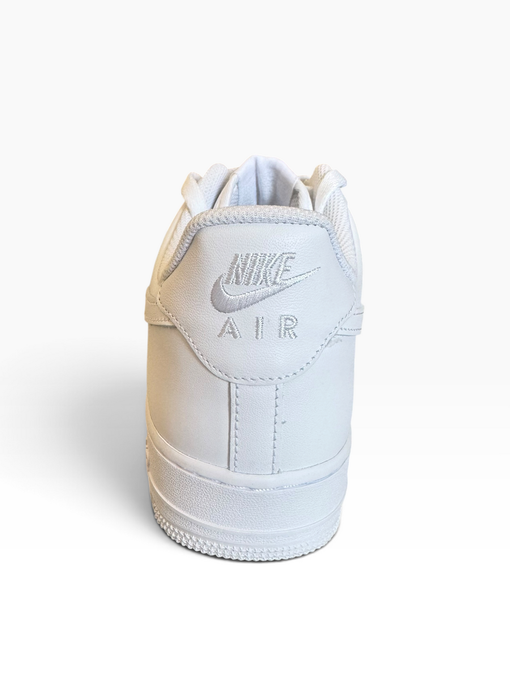 Nike air force 1 triple white